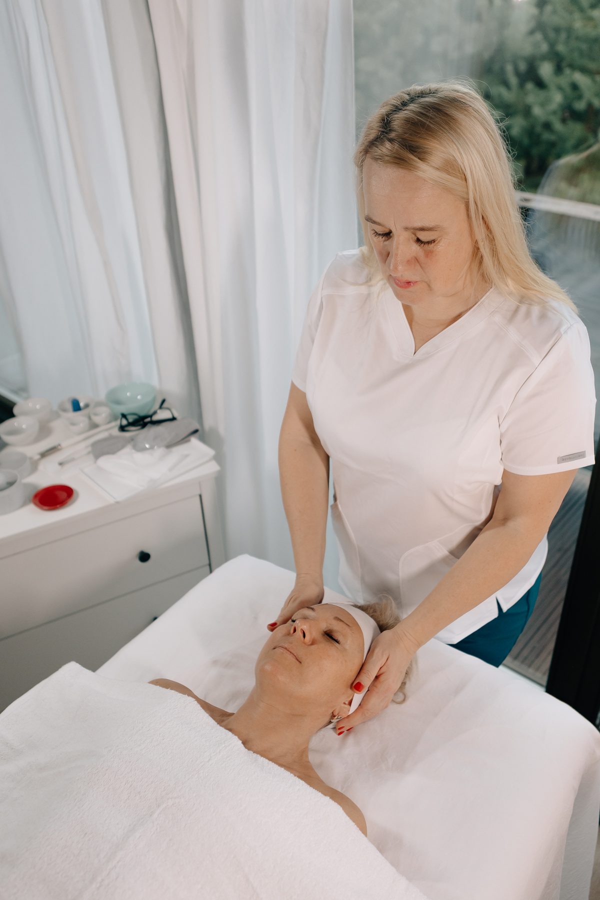 Holistic Face Massage