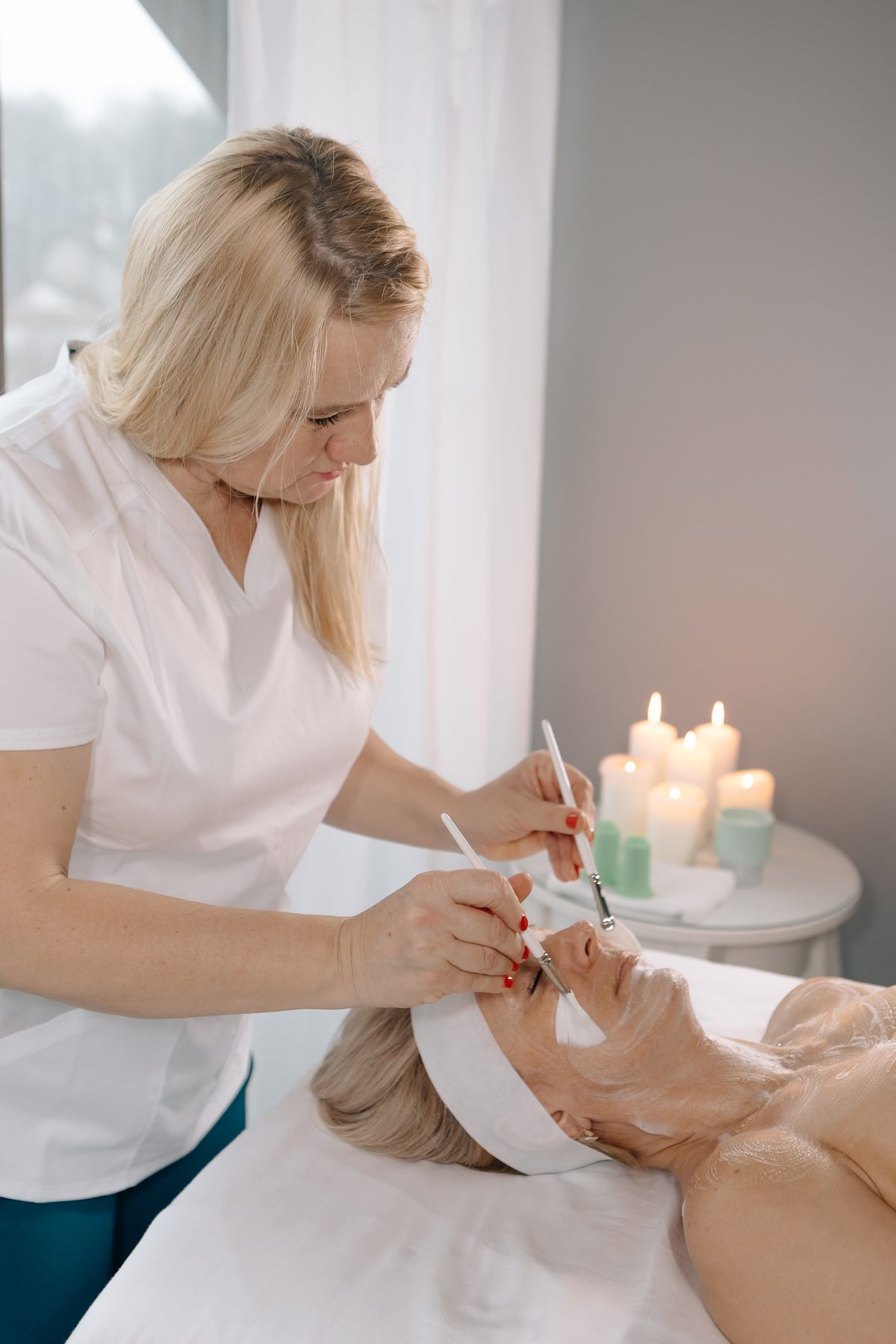 Intensive Gesichtsbehandlung – Natürlich Schön